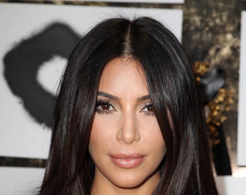 الصورة الأولى لكيم كارداشيان بعد الولادة